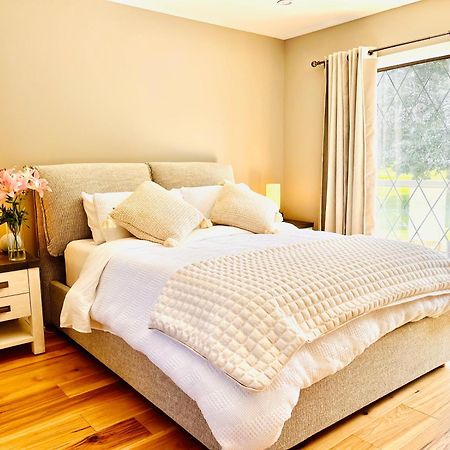 Oceanside Manor - Fancy Room - Golf Course & Beach View Qualicum Beach Ngoại thất bức ảnh
