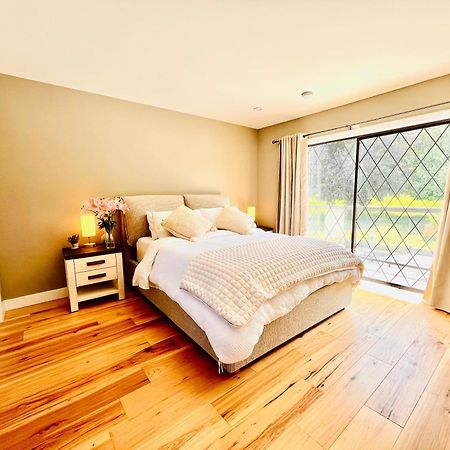 Oceanside Manor - Fancy Room - Golf Course & Beach View Qualicum Beach Ngoại thất bức ảnh