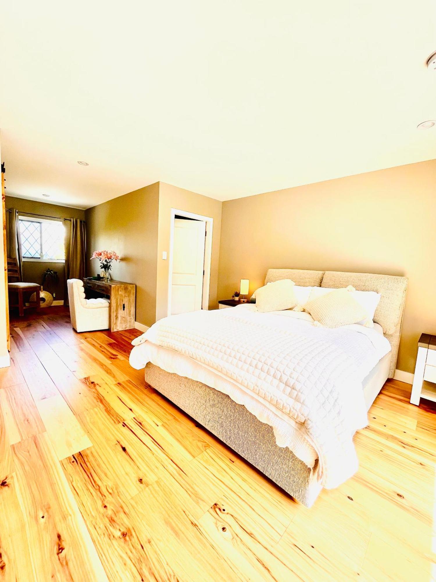 Oceanside Manor - Fancy Room - Golf Course & Beach View Qualicum Beach Ngoại thất bức ảnh