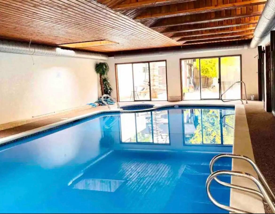 Oceanside Manor - Fancy Room - Golf Course & Beach View Qualicum Beach Ngoại thất bức ảnh