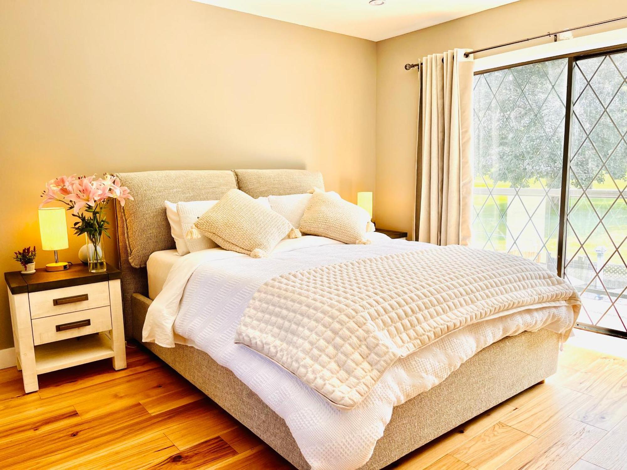 Oceanside Manor - Fancy Room - Golf Course & Beach View Qualicum Beach Ngoại thất bức ảnh