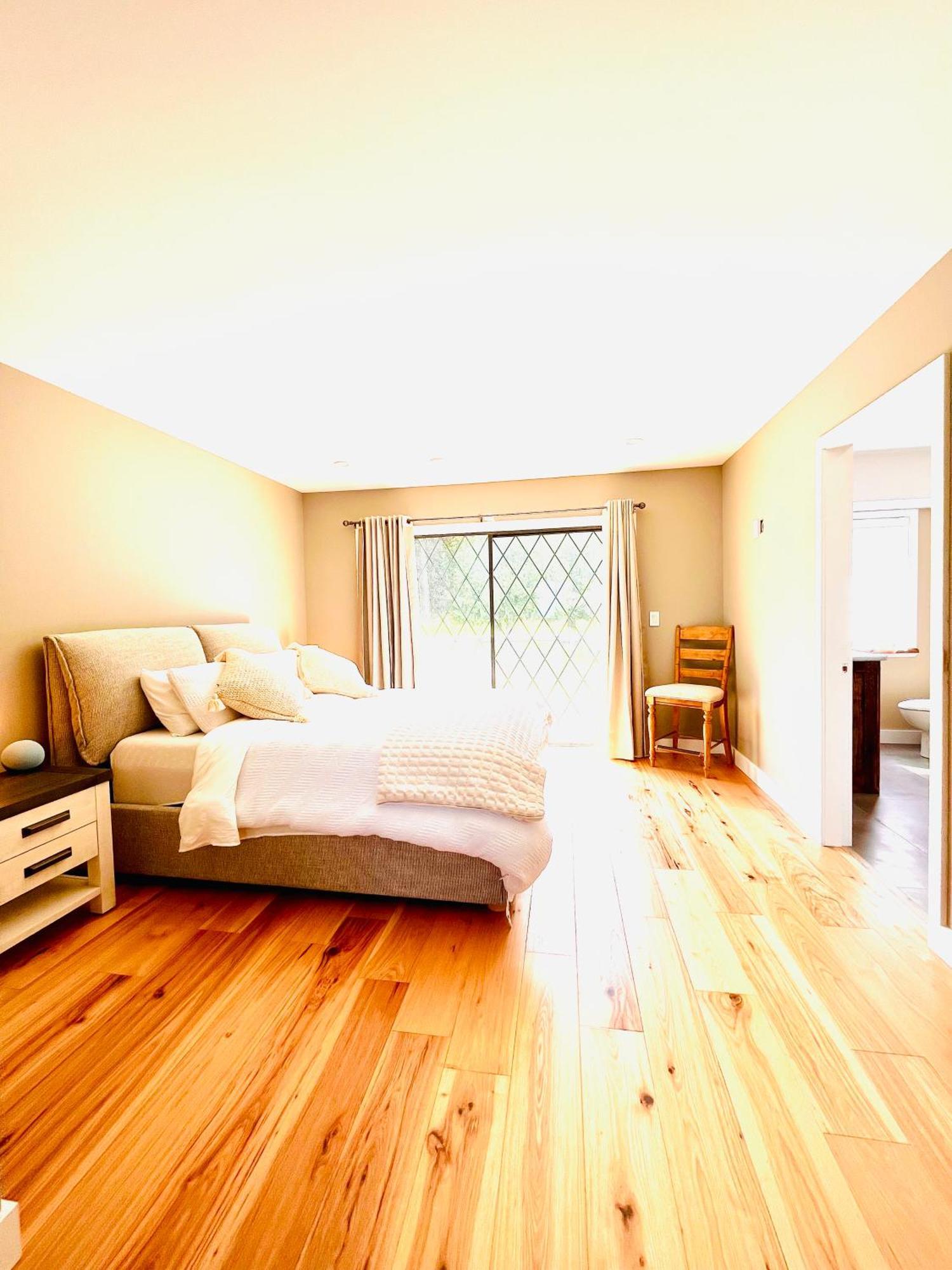 Oceanside Manor - Fancy Room - Golf Course & Beach View Qualicum Beach Ngoại thất bức ảnh