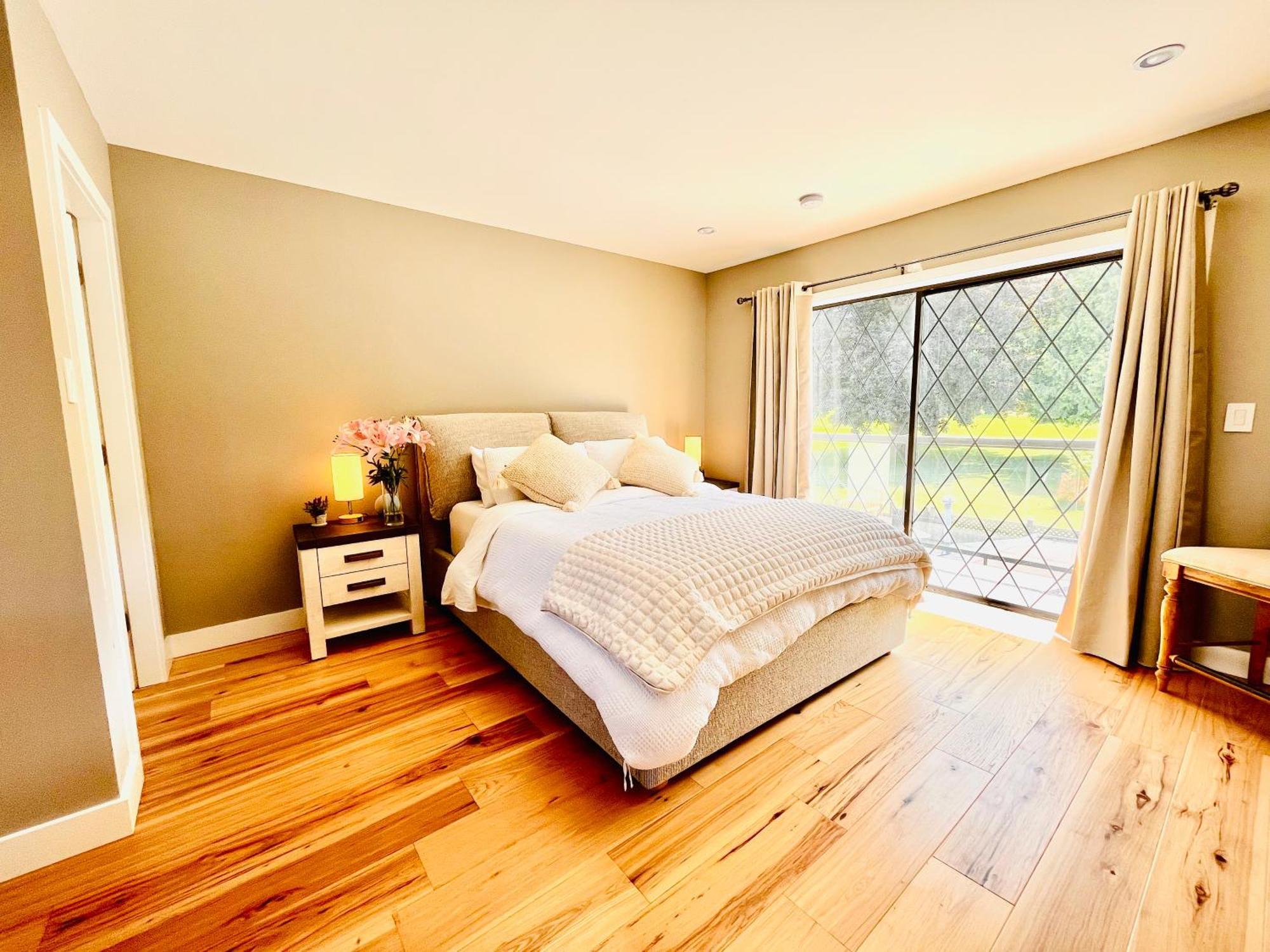 Oceanside Manor - Fancy Room - Golf Course & Beach View Qualicum Beach Ngoại thất bức ảnh