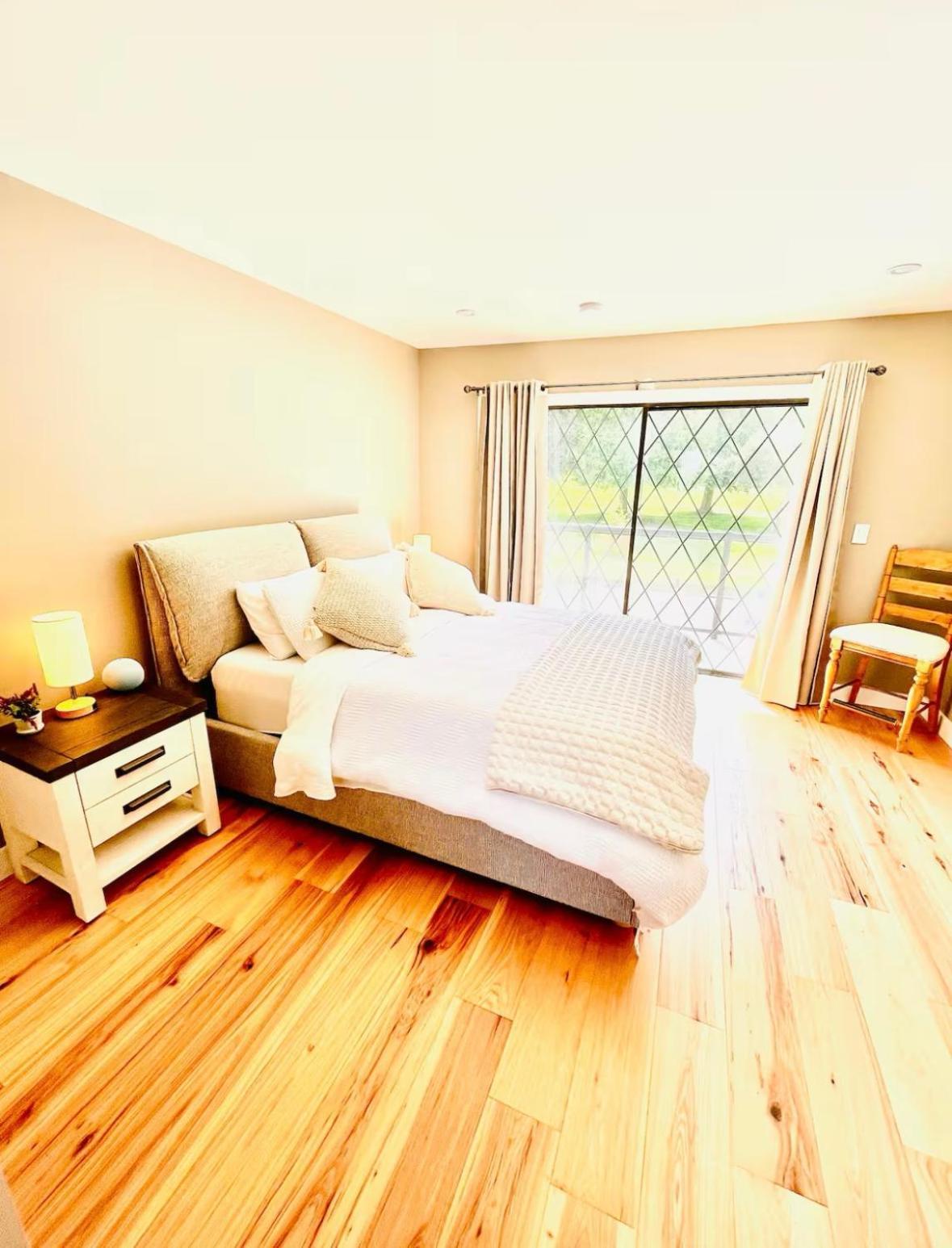 Oceanside Manor - Fancy Room - Golf Course & Beach View Qualicum Beach Ngoại thất bức ảnh